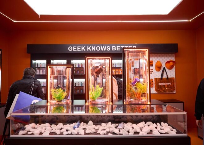 GEEKVAPE präsentiert auf der Vapexpo Paris das Konzept „GEEK STORE“ und zeigt Partnern das Retail-Erlebnis der Zukunft