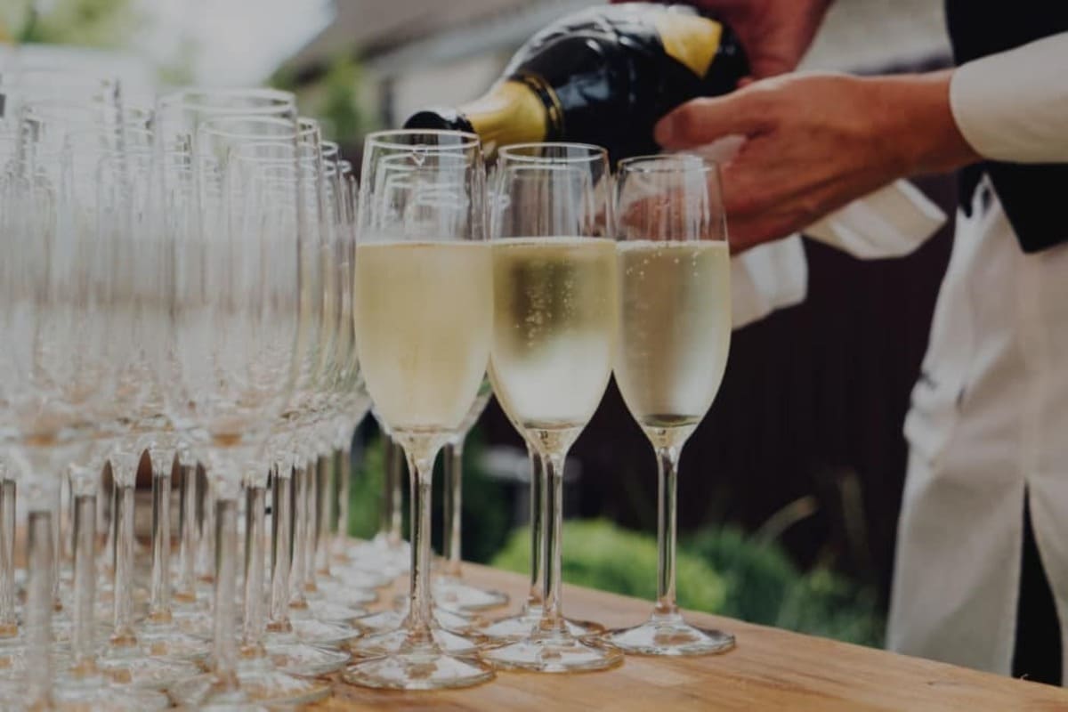 5 der besten Barkeeper-Services in Bielefeld – Veranstaltungsgetränke professionell und effizient servieren